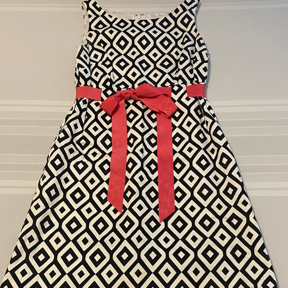 Dress Barn Black and White Women’s Dress with Pink Tie